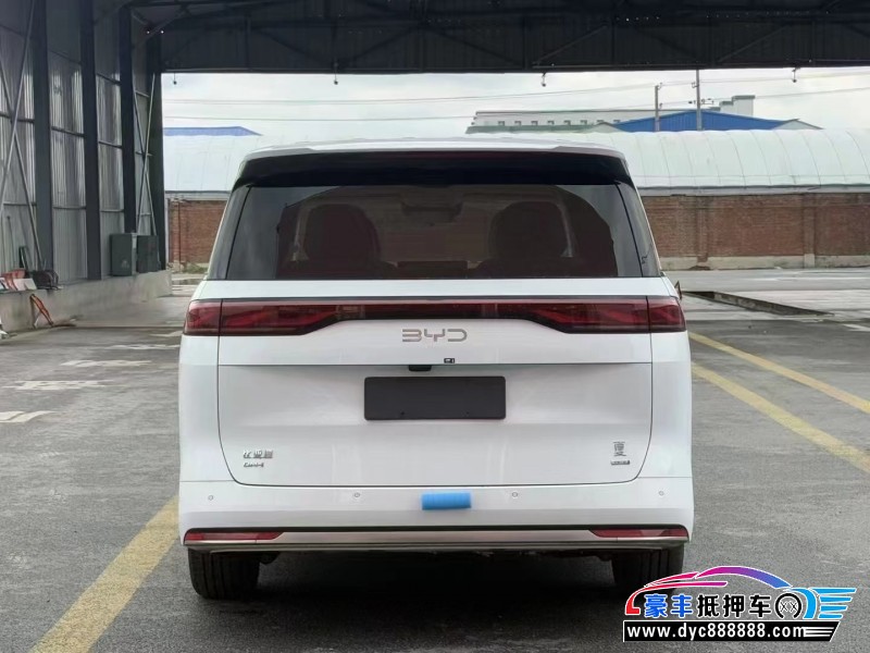 25年比亚迪夏轿车抵押车出售