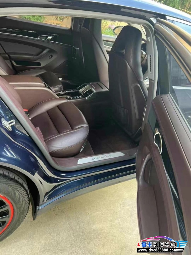 15年保时捷帕纳梅拉轿车抵押车出售