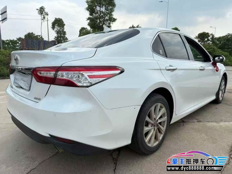 21年丰田凯美瑞轿车抵押车出售