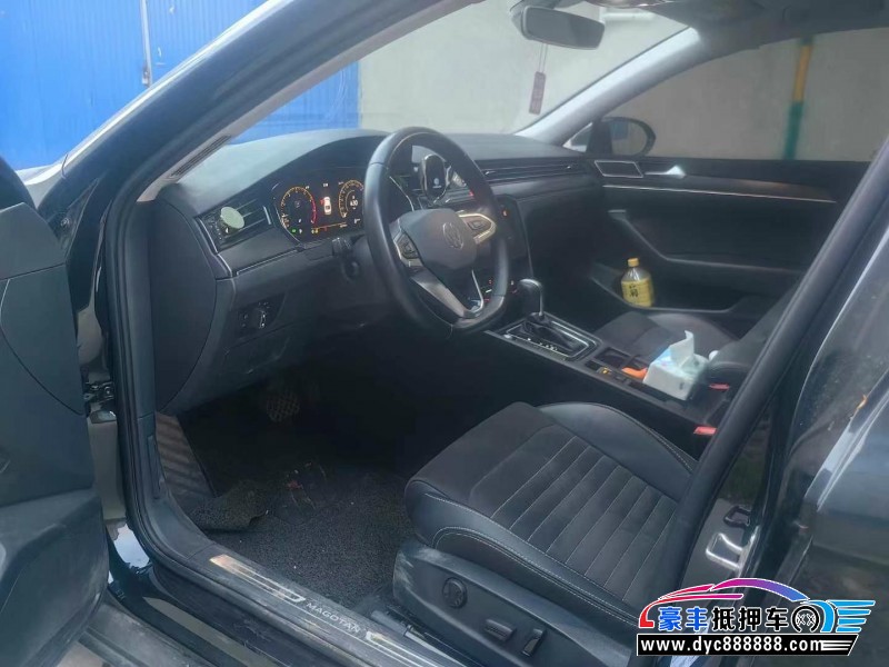 22年大众迈腾轿车抵押车出售