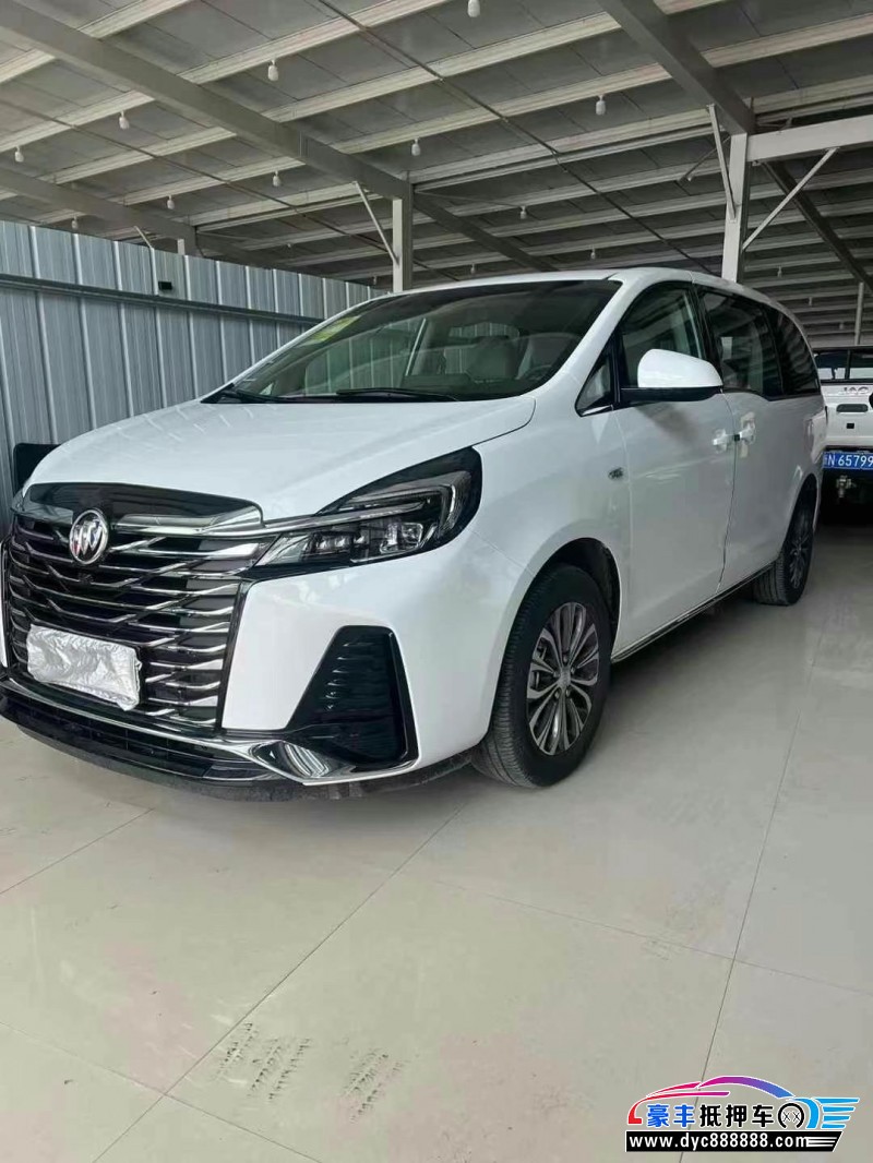 25年别克GL8轿车抵押车出售