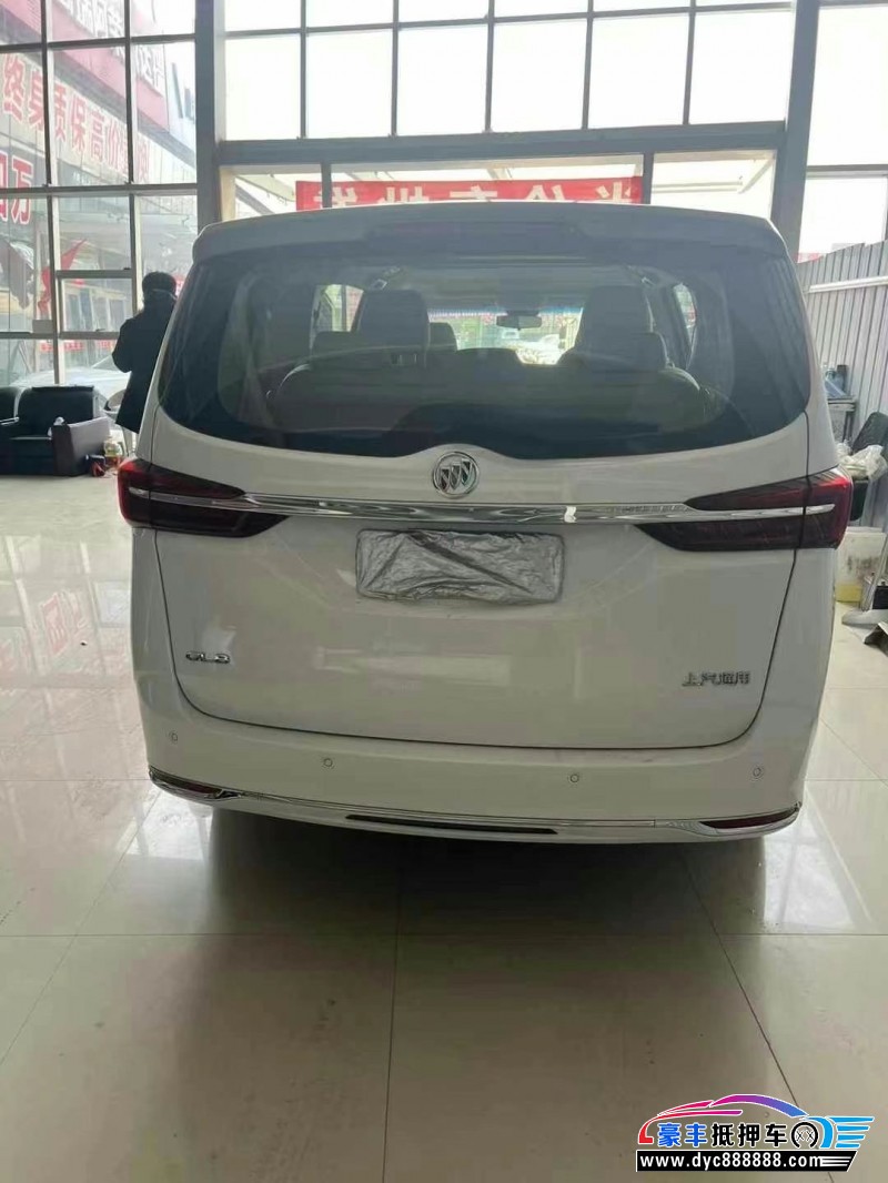 25年别克GL8轿车抵押车出售