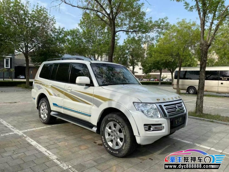 19年三菱帕杰罗SUV抵押车出售