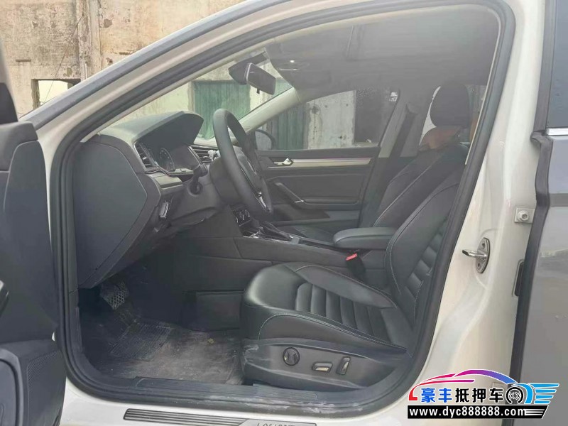 19年大众凌渡轿车抵押车出售