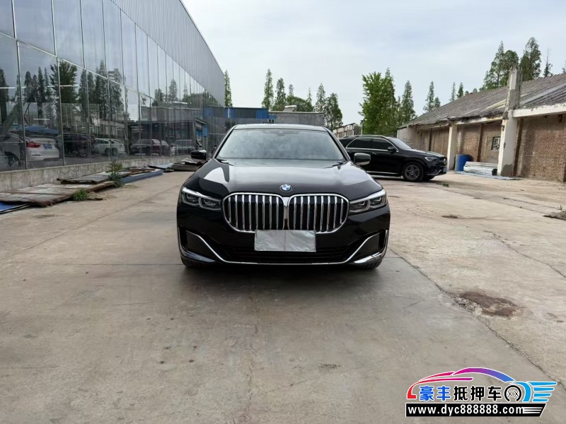 22年宝马7系轿车抵押车出售