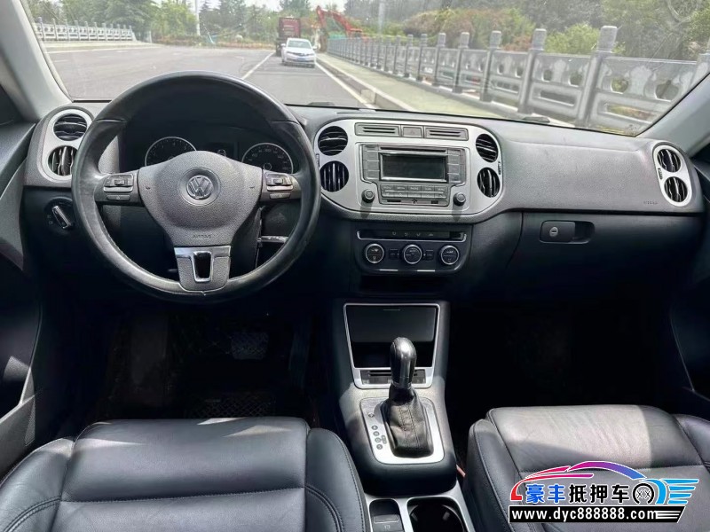 16年大众途观轿车抵押车出售