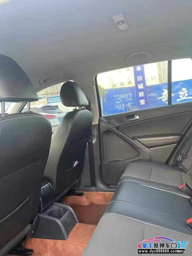 16年大众途观轿车抵押车出售