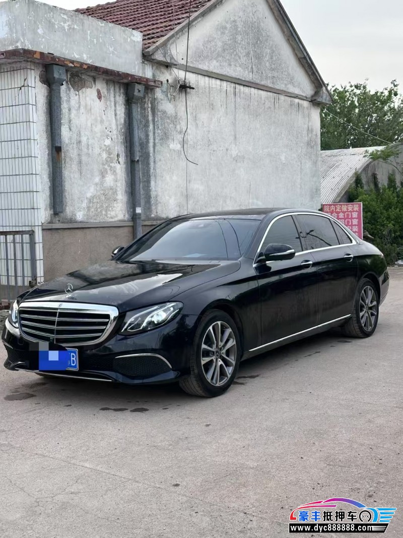 17年奔驰E轿车抵押车出售