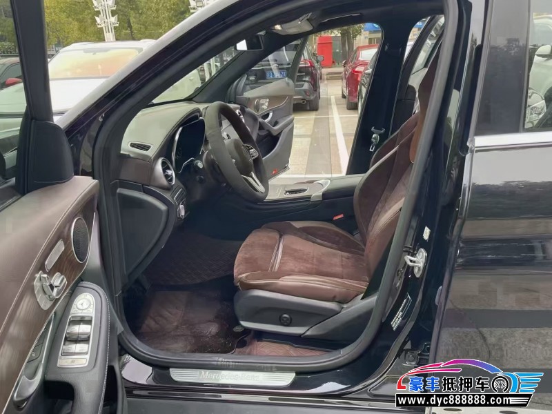 20年奔驰GLCSUV抵押车出售