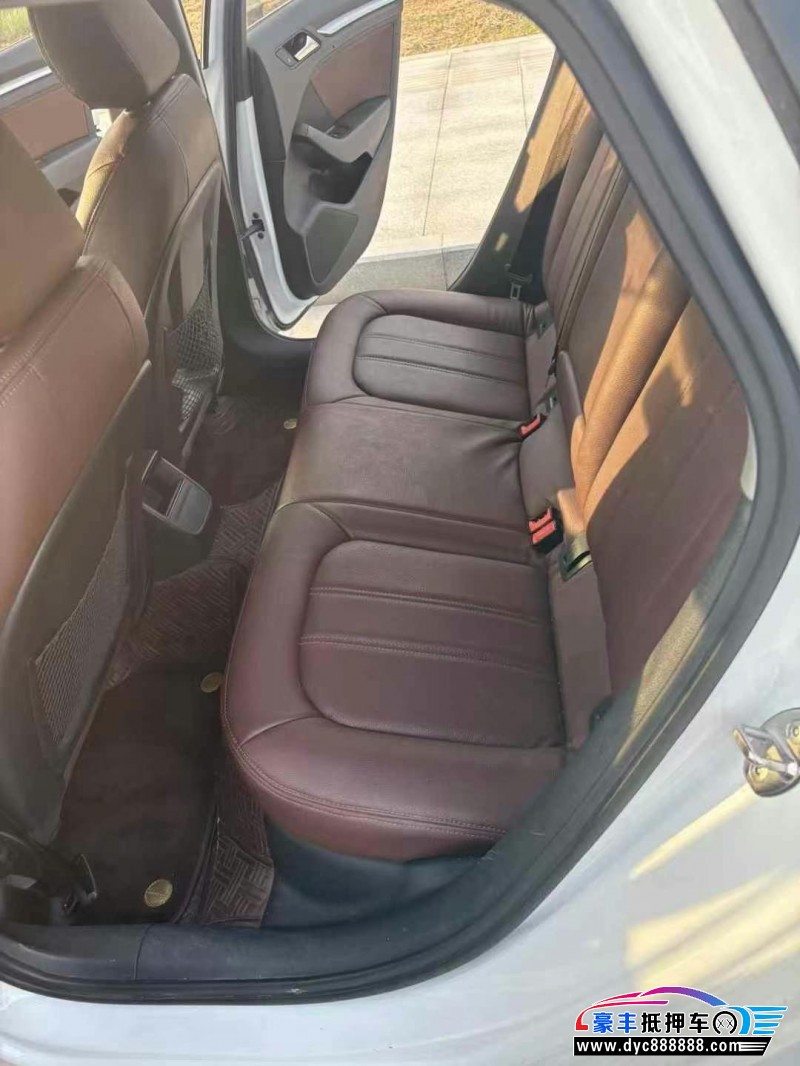 19年奥迪A3轿车抵押车出售