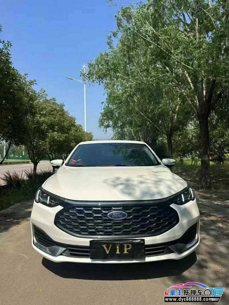 21年福特福睿斯轿车抵押车出售