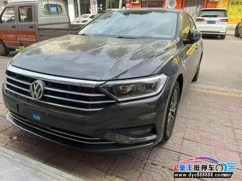 19年大众速腾轿车抵押车出售