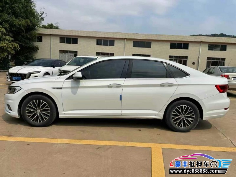 20年大众速腾轿车抵押车出售
