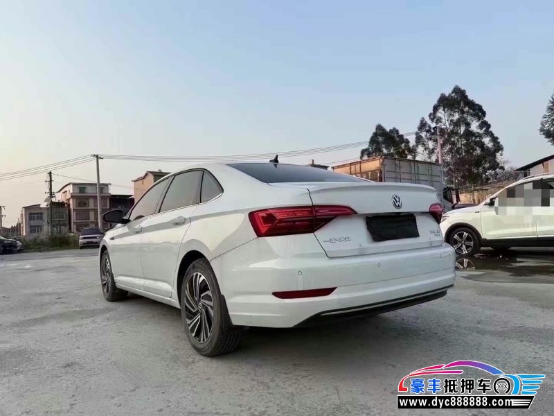 22年大众速腾轿车抵押车出售