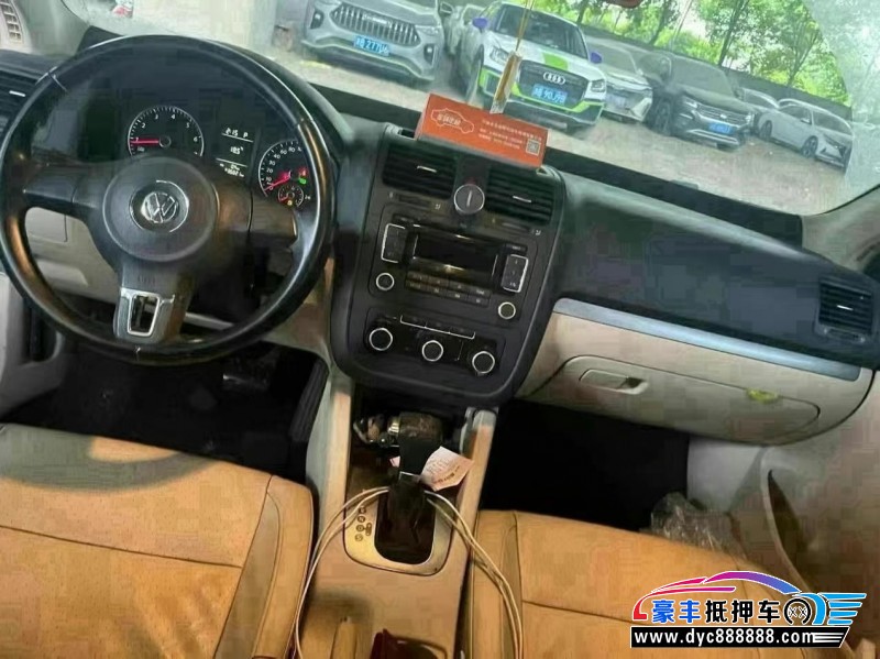 11年大众速腾轿车抵押车出售