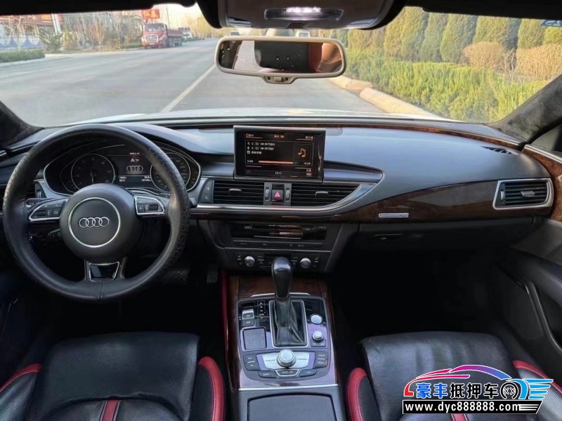 17年奥迪A7轿车抵押车出售