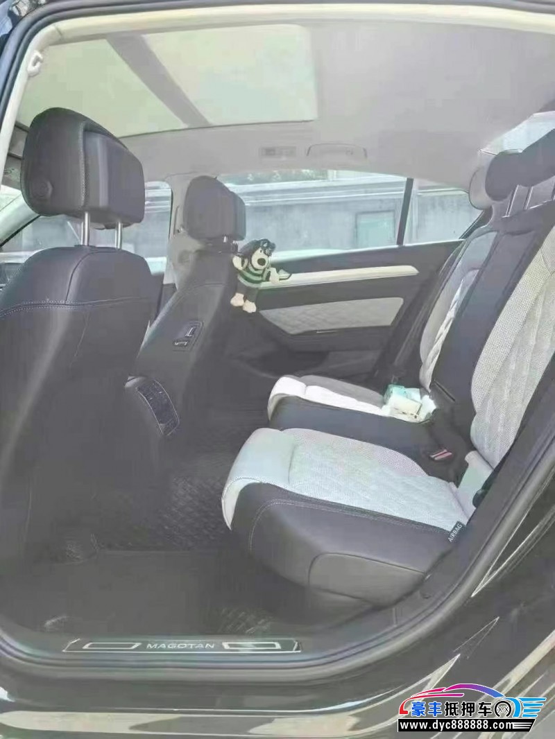 23年大众迈腾轿车抵押车出售