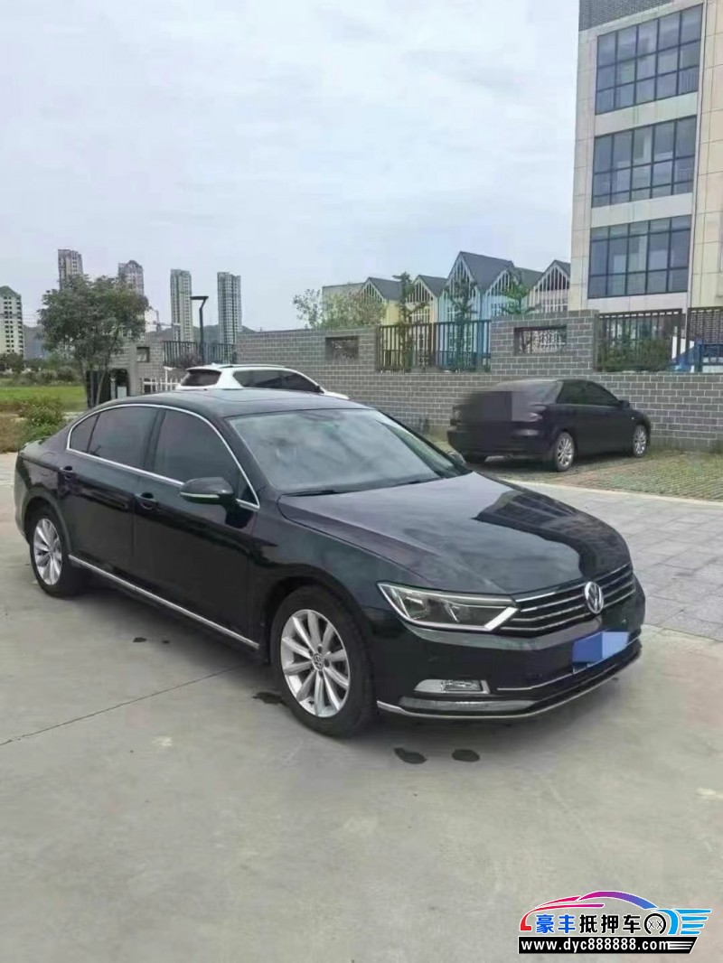 18年大众迈腾轿车抵押车出售