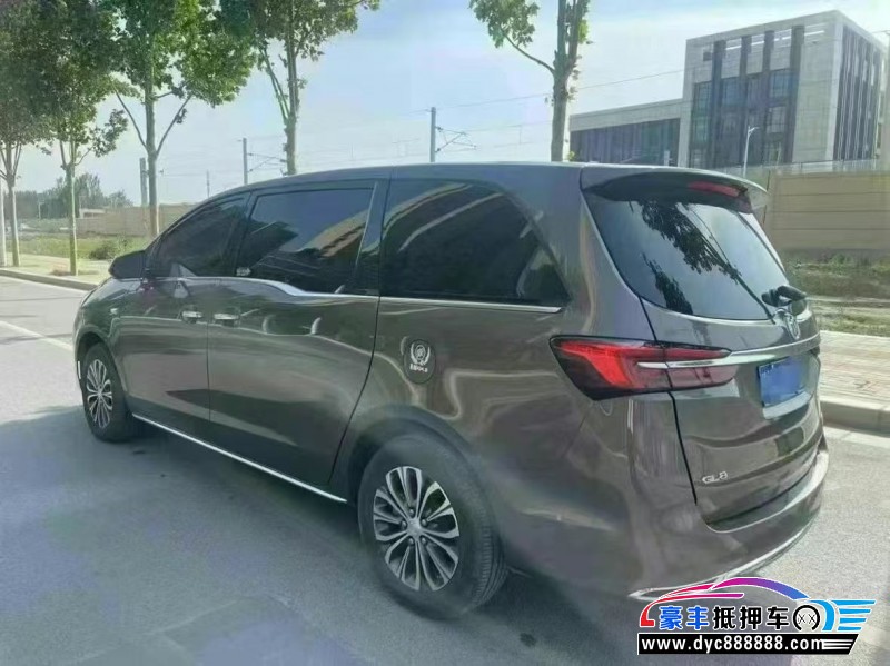 24年别克GL8轿车抵押车出售