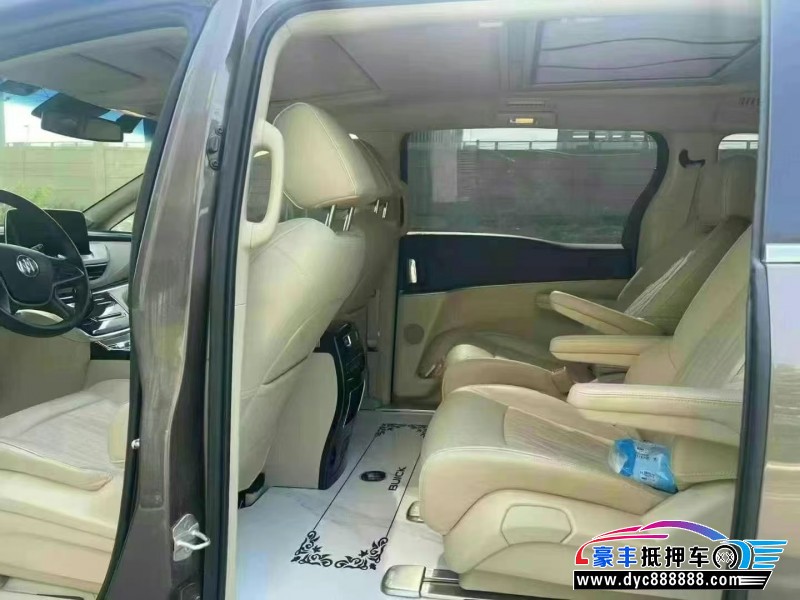 24年别克GL8轿车抵押车出售