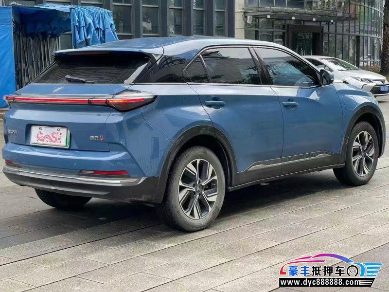 23年哪吒U轿车抵押车出售