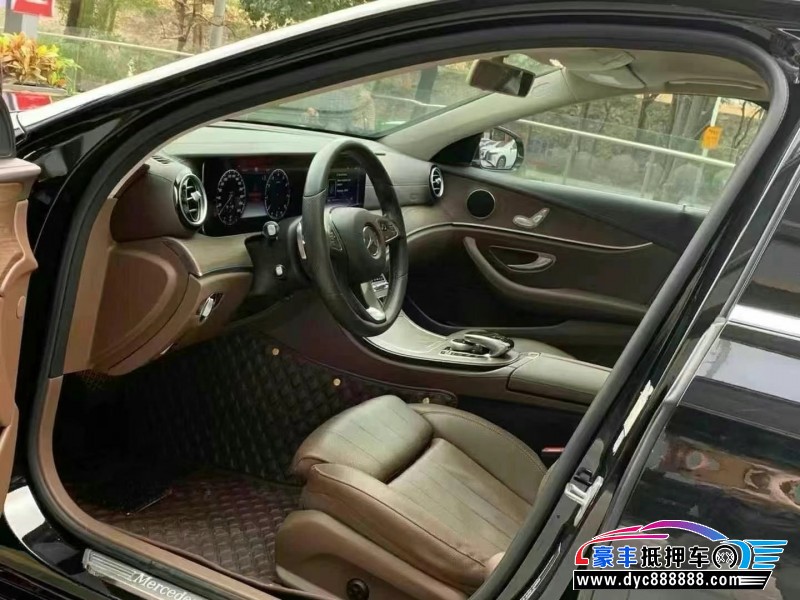 18年奔驰E轿车抵押车出售