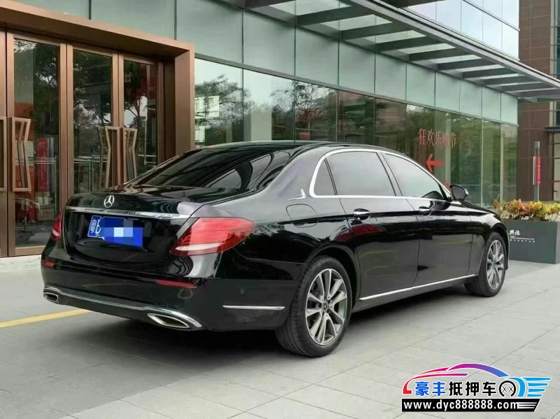 18年奔驰E轿车抵押车出售