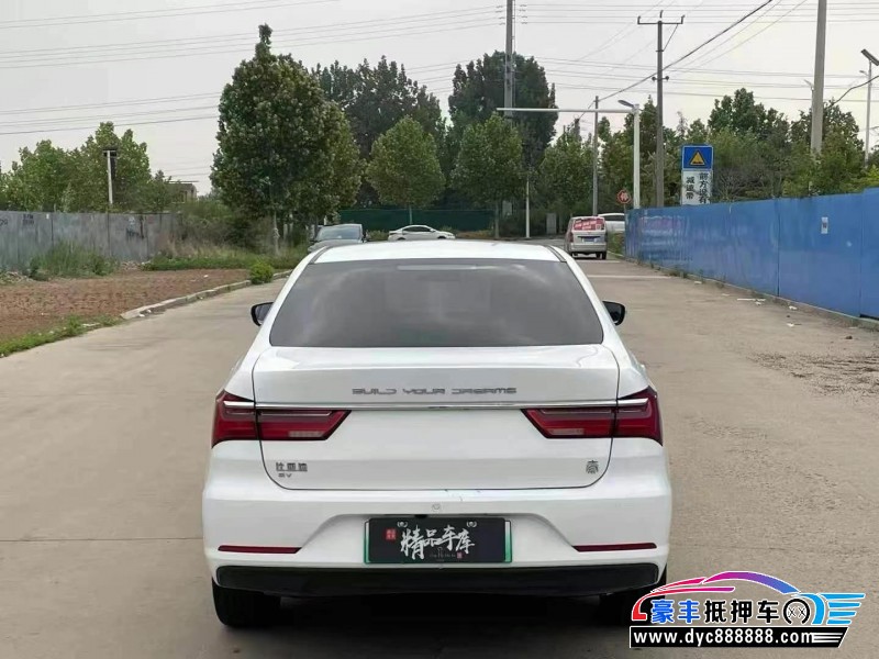 23年比亚迪秦轿车抵押车出售