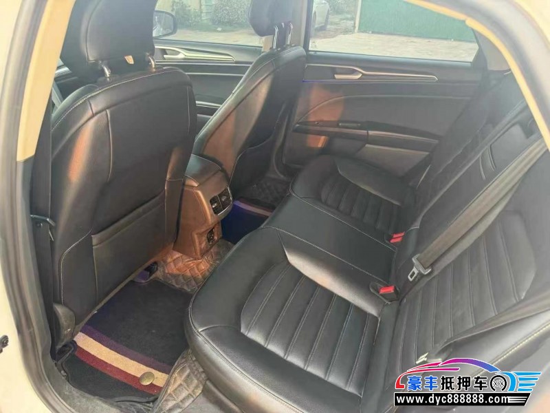 20年福特蒙迪欧轿车抵押车出售