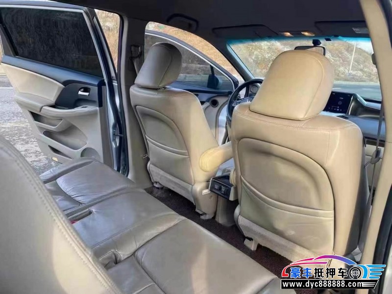 13年本田奥德赛MPV抵押车出售