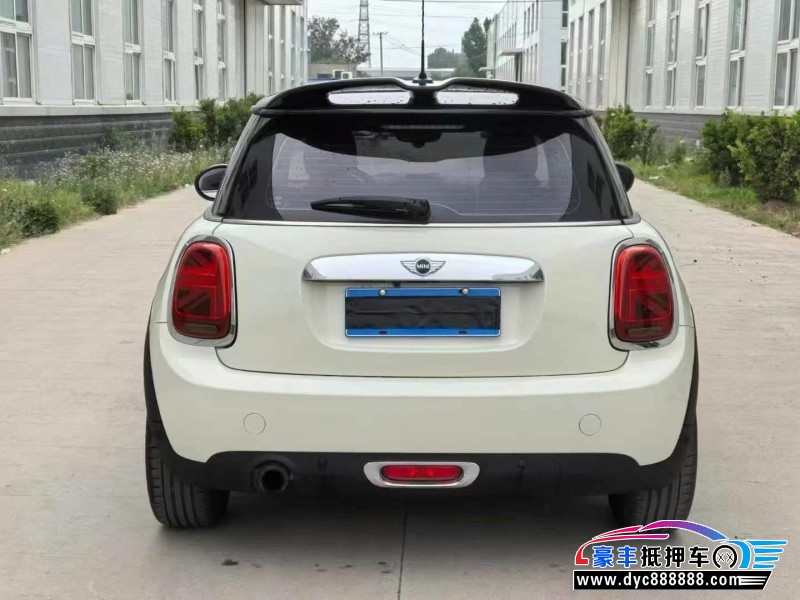 17年宝马MINISUV抵押车出售