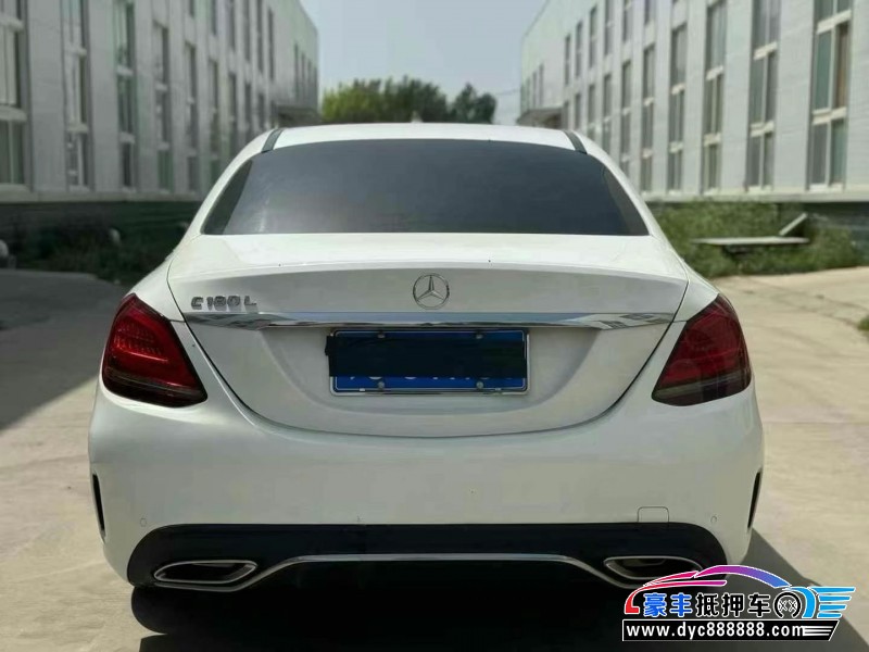 19年奔驰C轿车抵押车出售