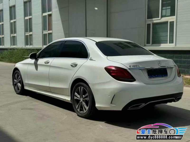 19年奔驰C轿车抵押车出售