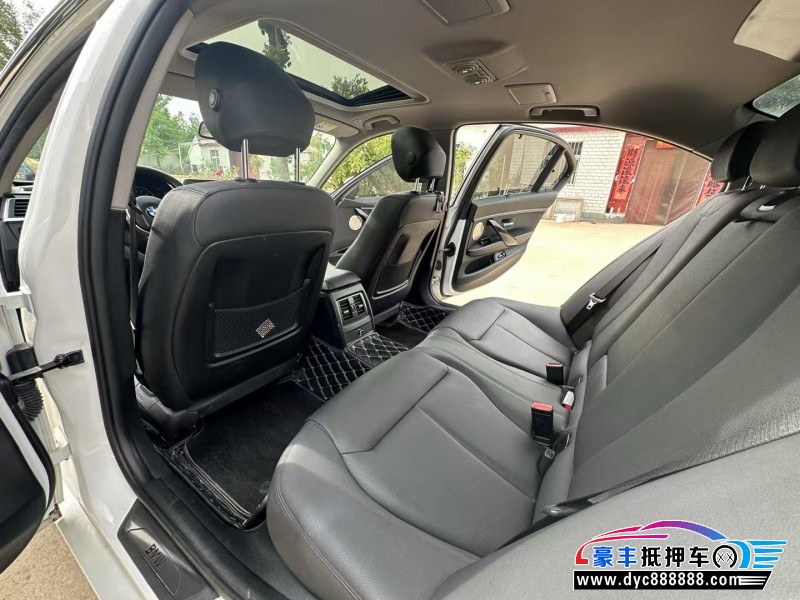 17年宝马3系轿车抵押车出售