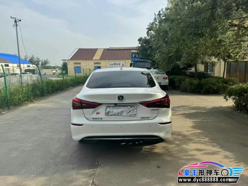 18年长安逸动轿车抵押车出售