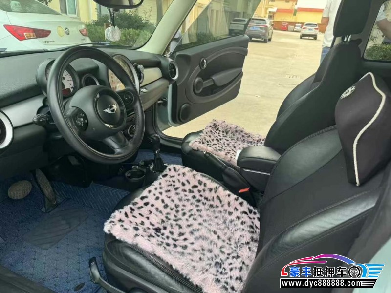 14年宝马MINI轿车抵押车出售