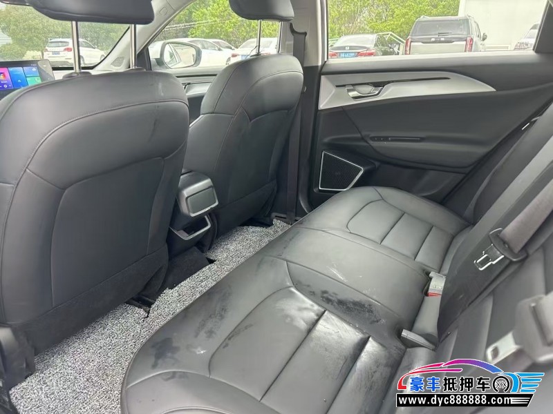 24年吉利几何轿车抵押车出售