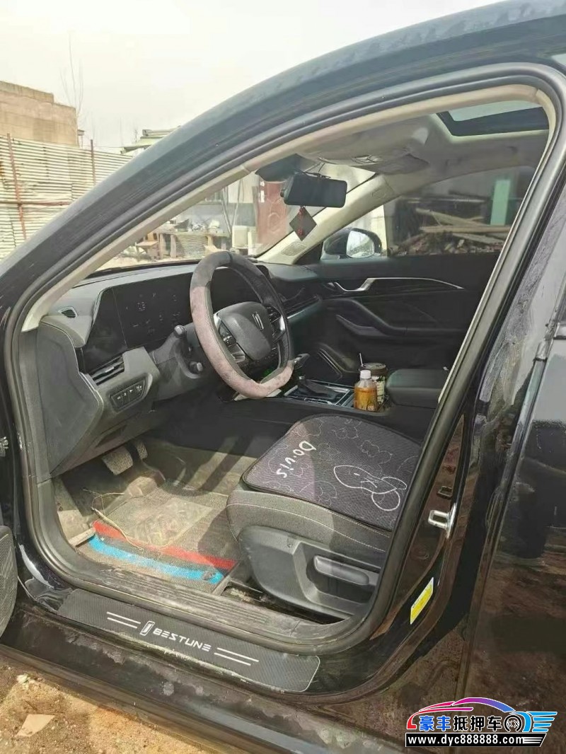 23年奔腾B70轿车抵押车出售