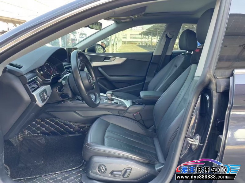 18年奥迪A5轿车抵押车出售