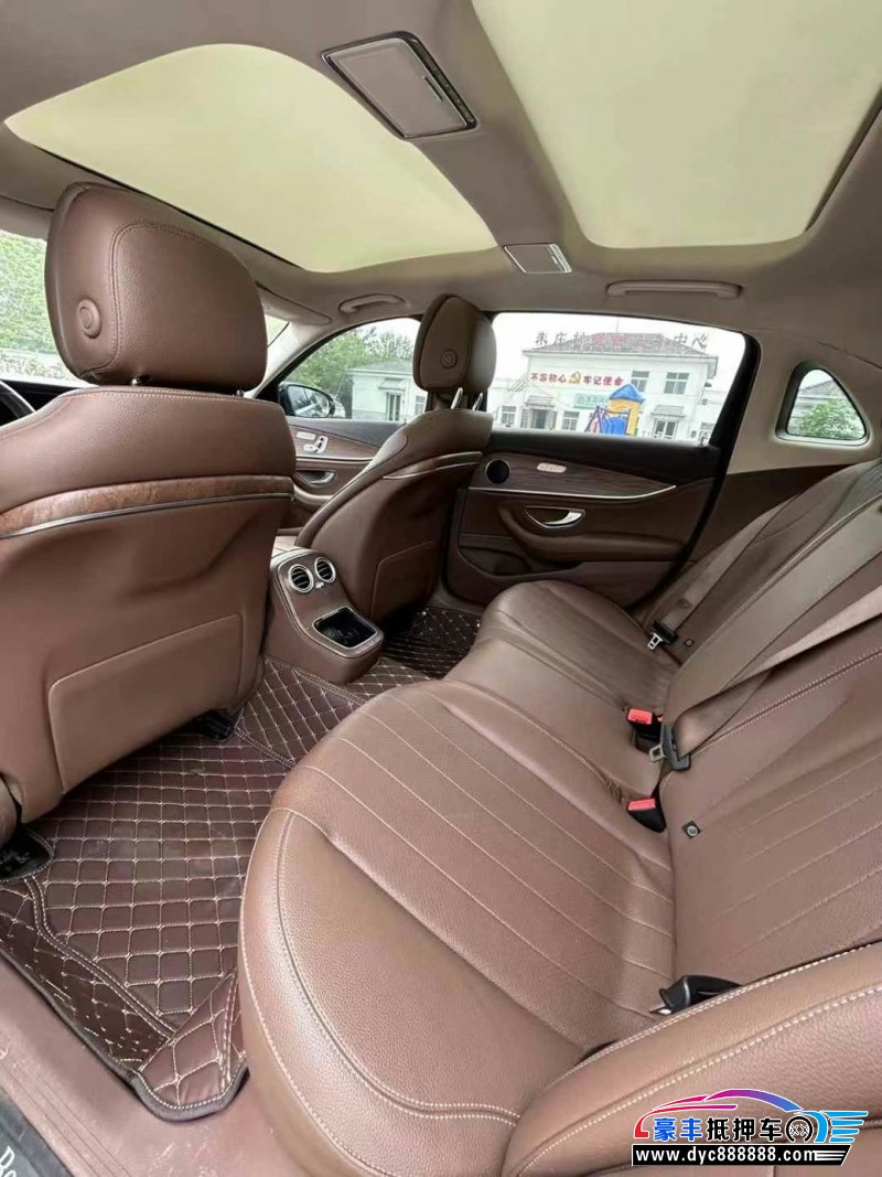 21年奔驰E轿车抵押车出售