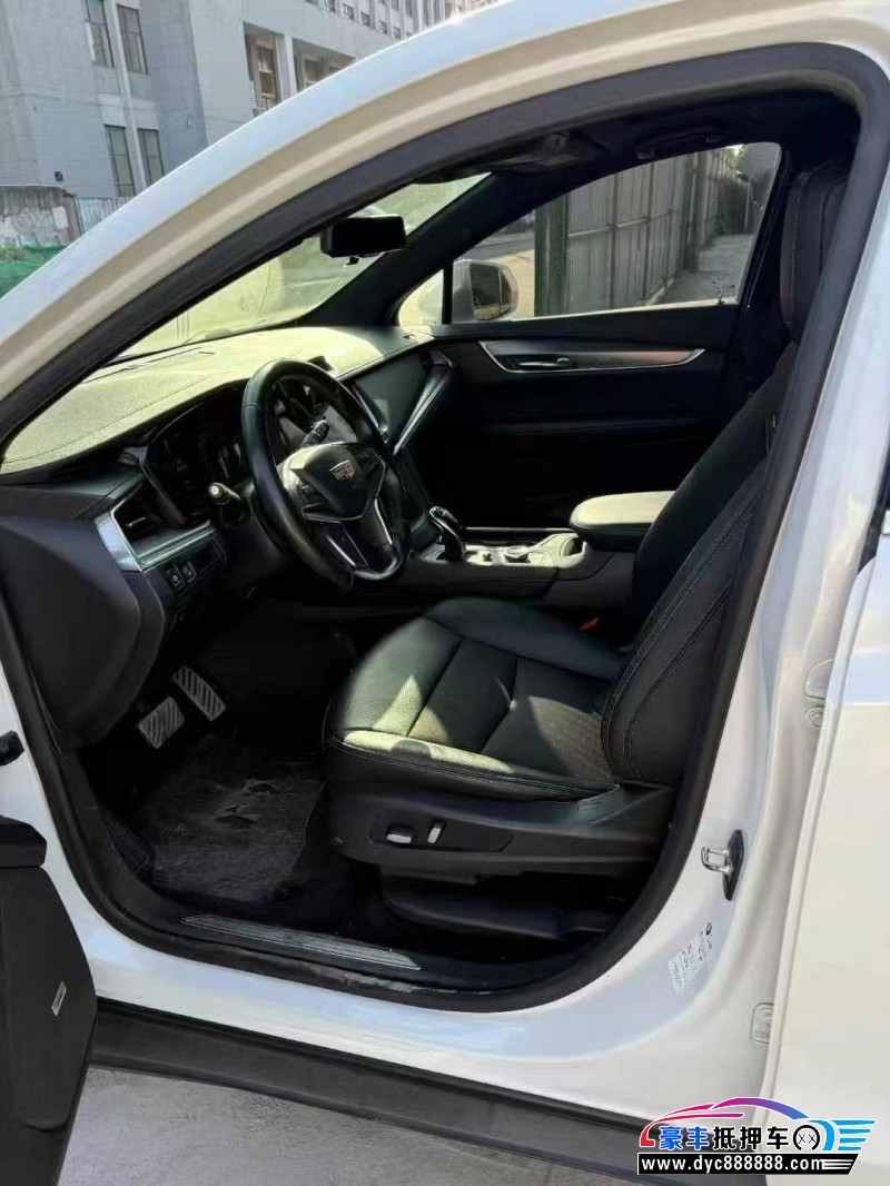 19年凯迪拉克XT5轿车抵押车出售