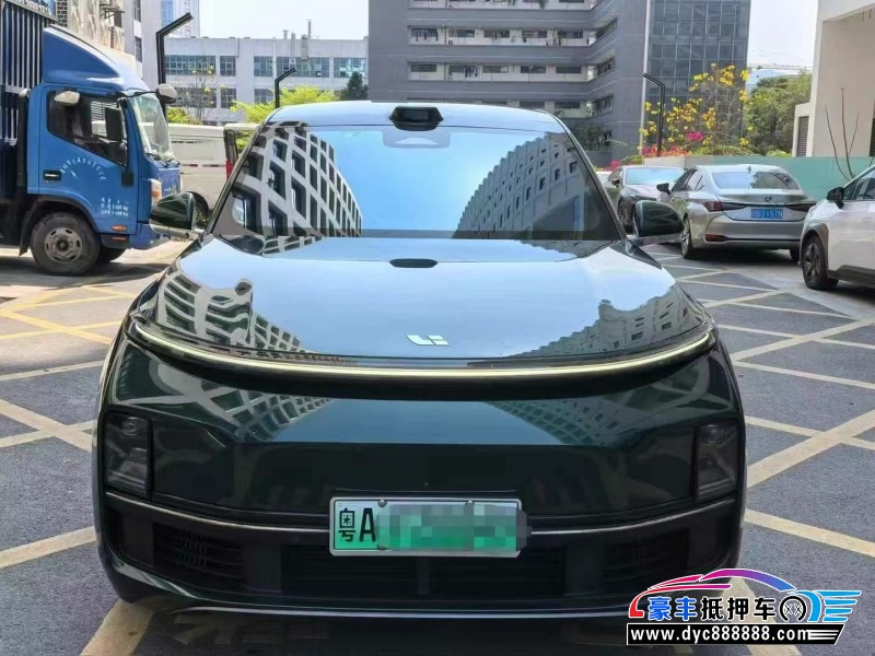 23年理想L9轿车抵押车出售