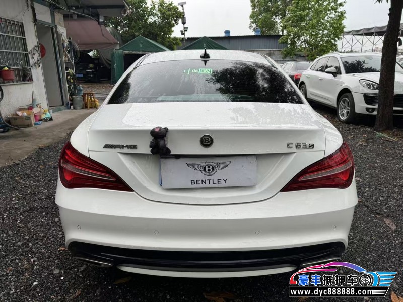 18年奔驰CLA轿车抵押车出售