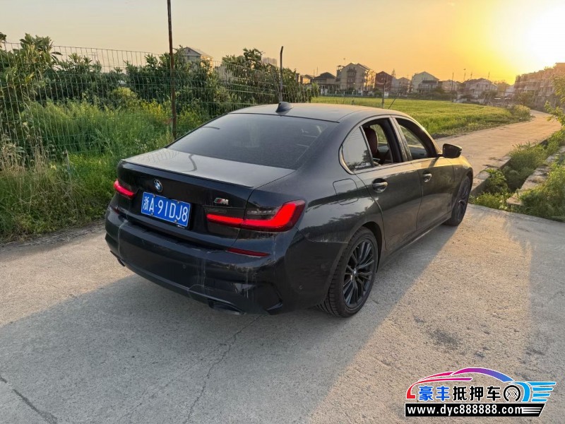 22年宝马3系轿车抵押车出售