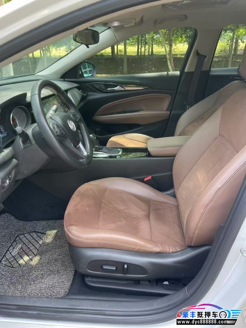 19年别克君威轿车抵押车出售