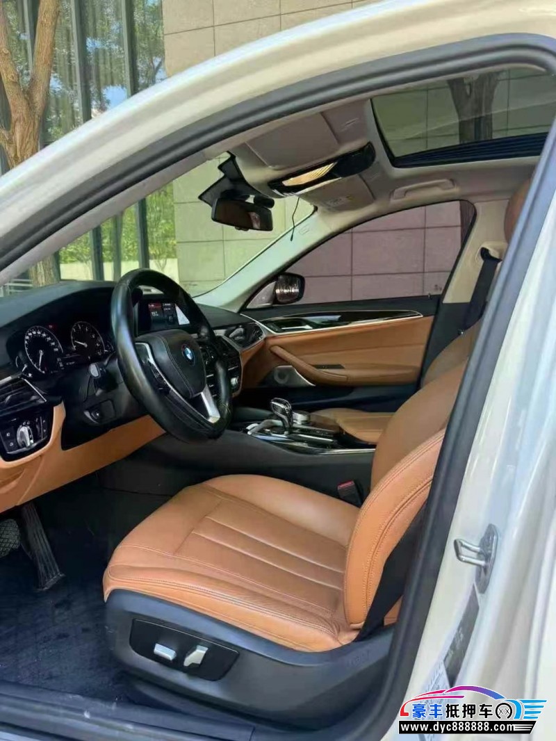 17年宝马5系轿车抵押车出售