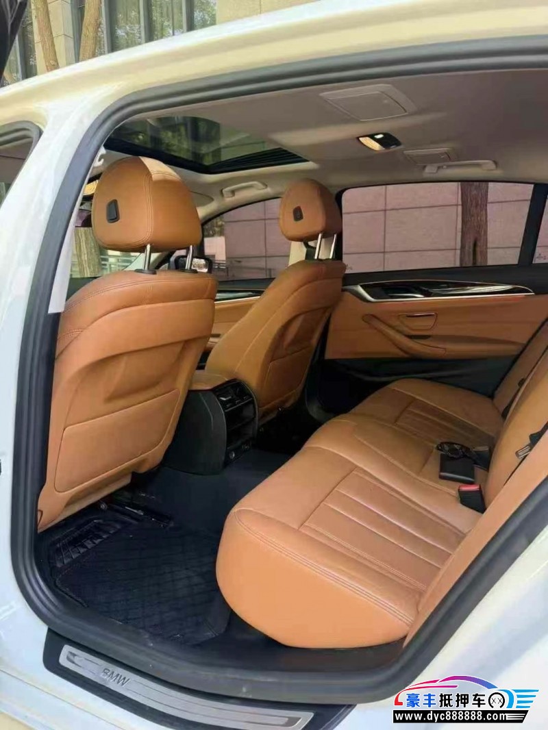 17年宝马5系轿车抵押车出售