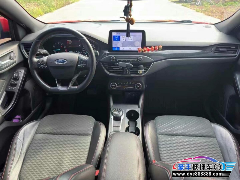 20年福特福克斯轿车抵押车出售