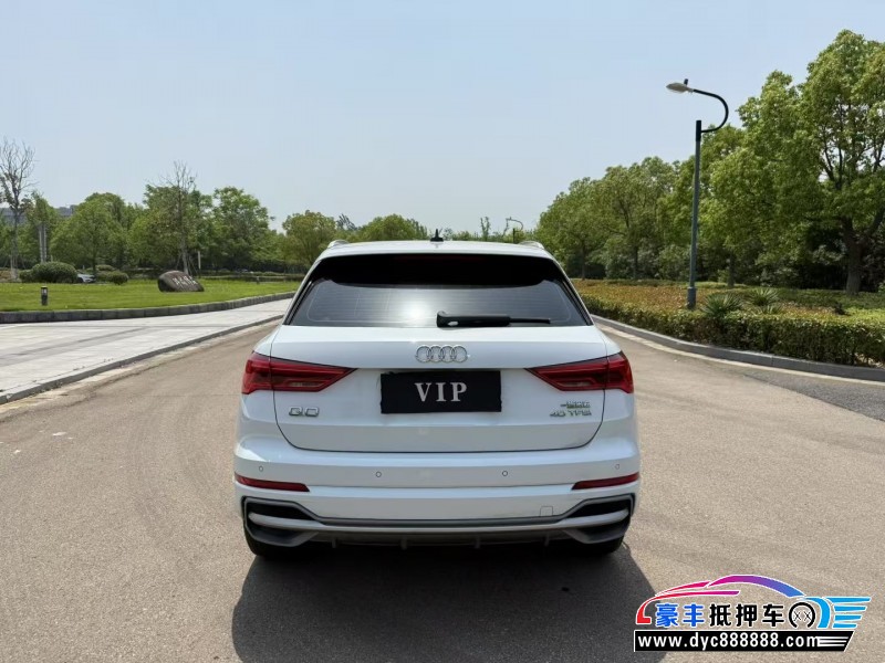 19年奥迪Q3轿车抵押车出售