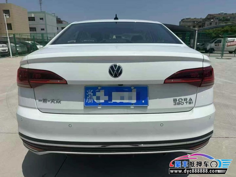 25年大众宝来轿车抵押车出售